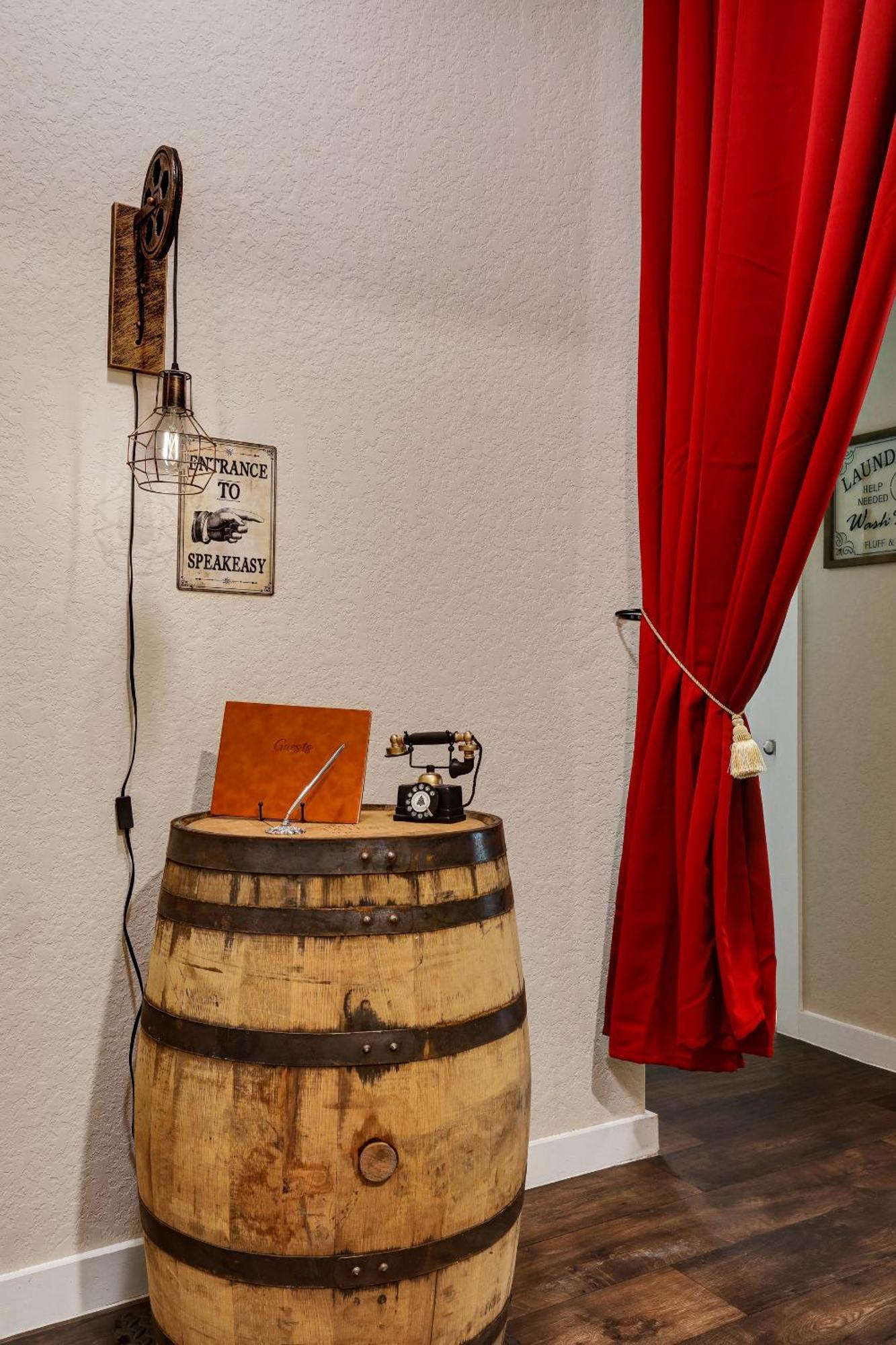 Speakeasy - A Birdy Vacation Rental サンアントニオ エクステリア 写真